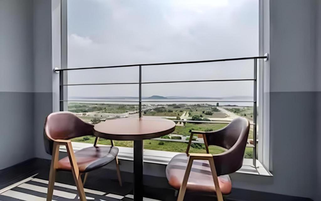 Riviera Incheon Airport Hotel Esterno foto